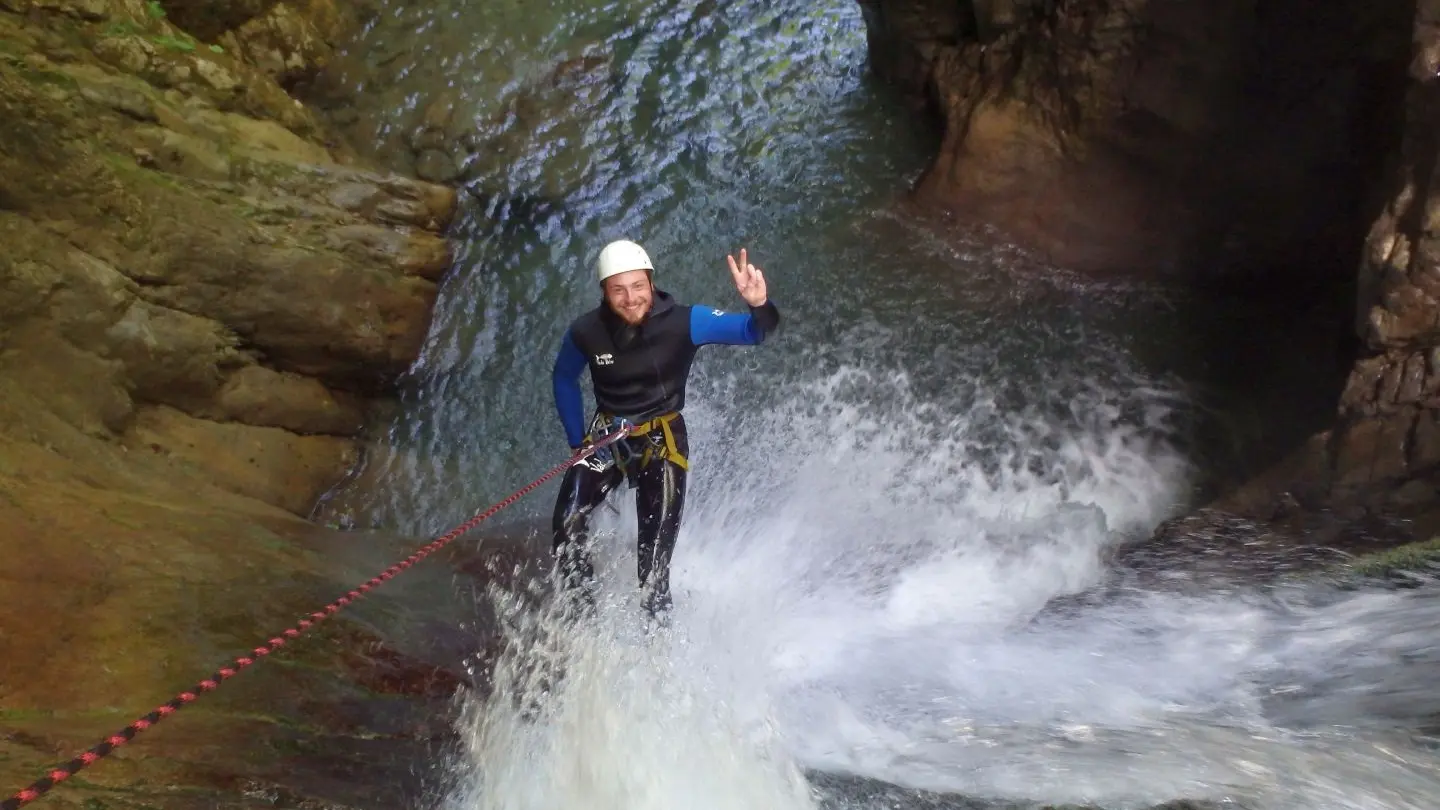 Pyrénées-Aventures-Nouvelles-canyoning Soule Holzarte Kakuetta