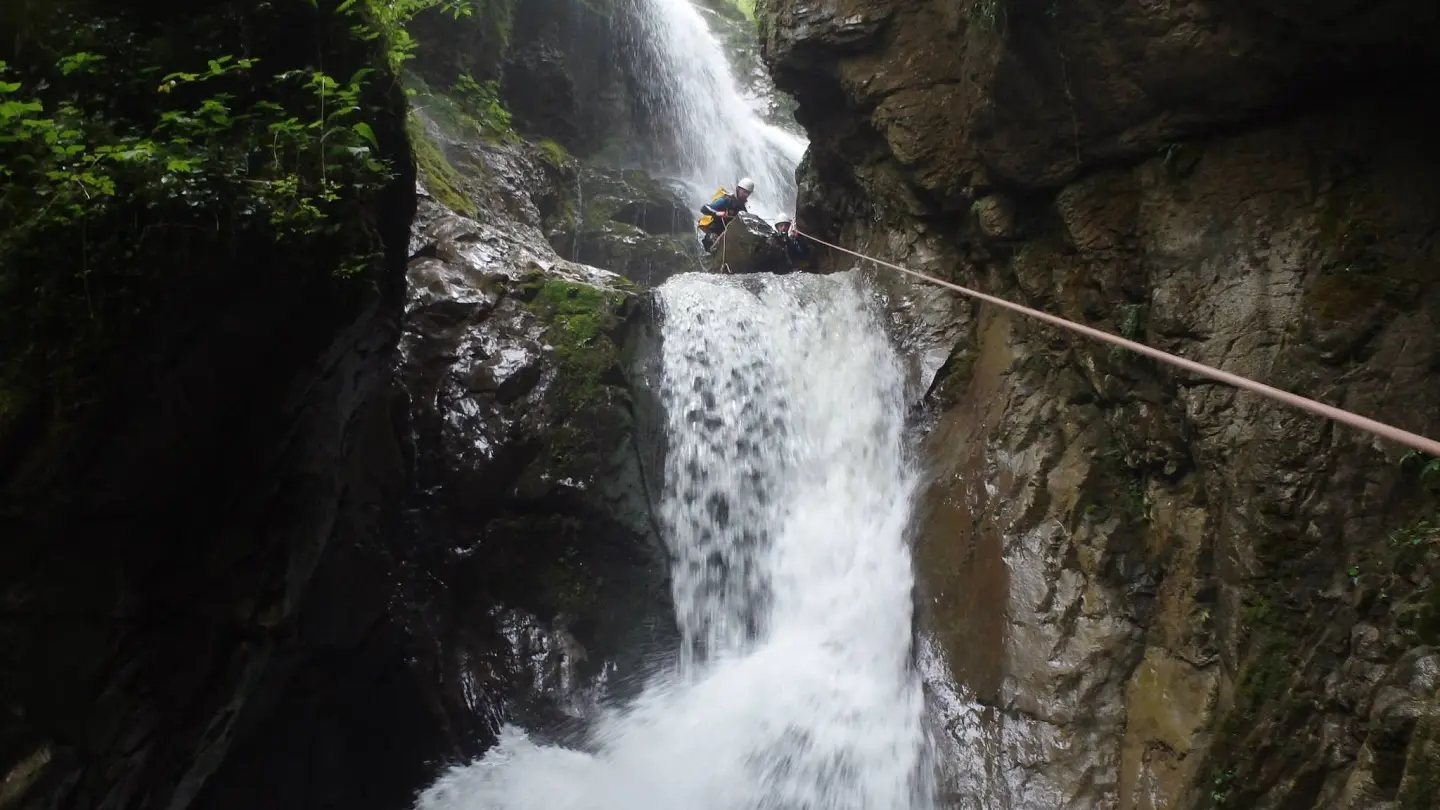 Pyrénées-Aventures-Nouvelles-canyoning Soule Holzarte Kakuetta