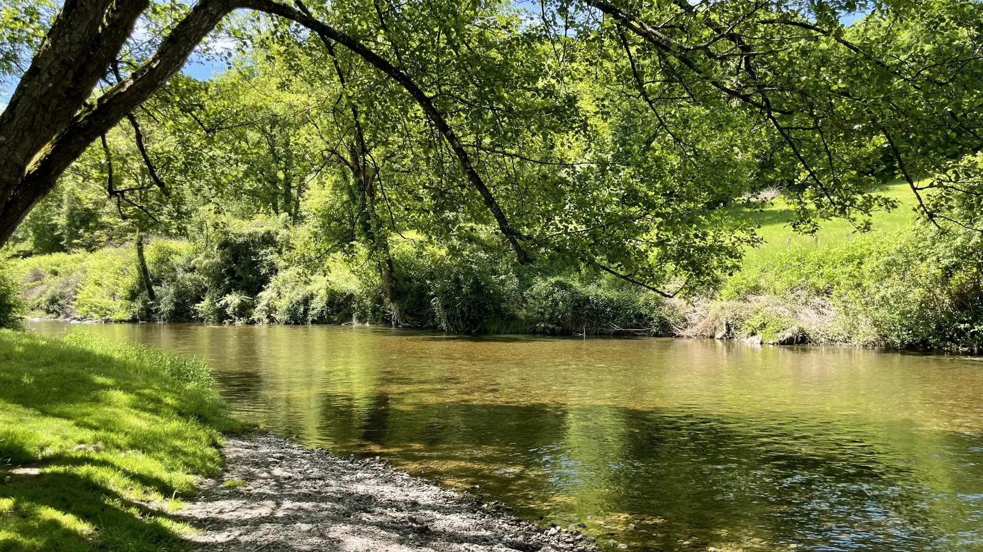 Parcours santé de St-Pée - Rivière le vert - OLORON SAINTE-MARIE (©OTHB)