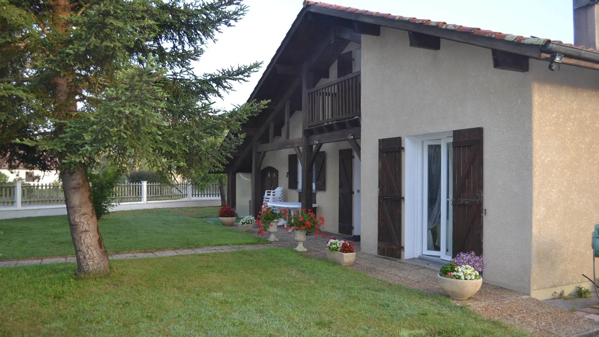 STJU_DESTOUROUNE Yves_Ext (3)