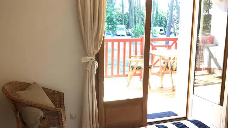 STJU-Lou Cabanot _Int (2)