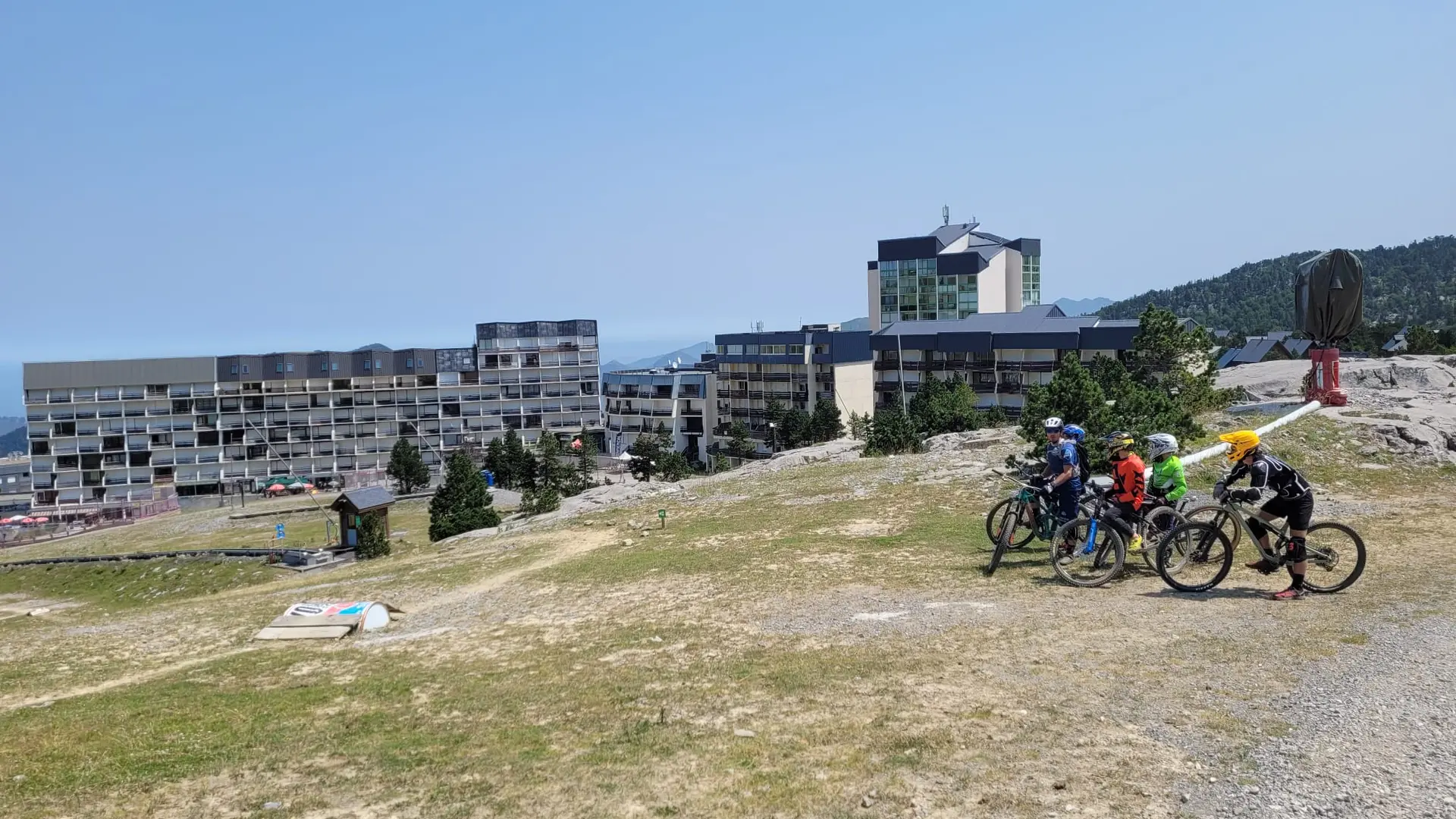 Sortie avec moniteur guide VTT à LPSM