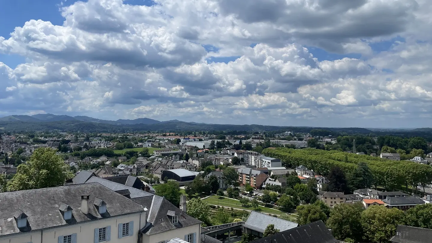 Vue de la Tour de Grède - (OTHB - DI)