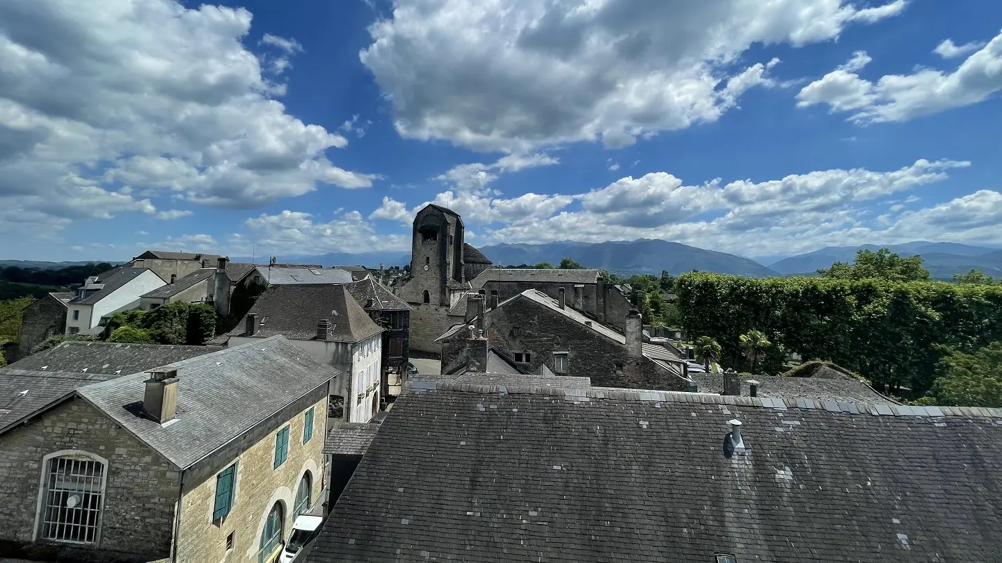 Vue de la Tour de Grède vers Sainte-Croix - (OTHB - DI)