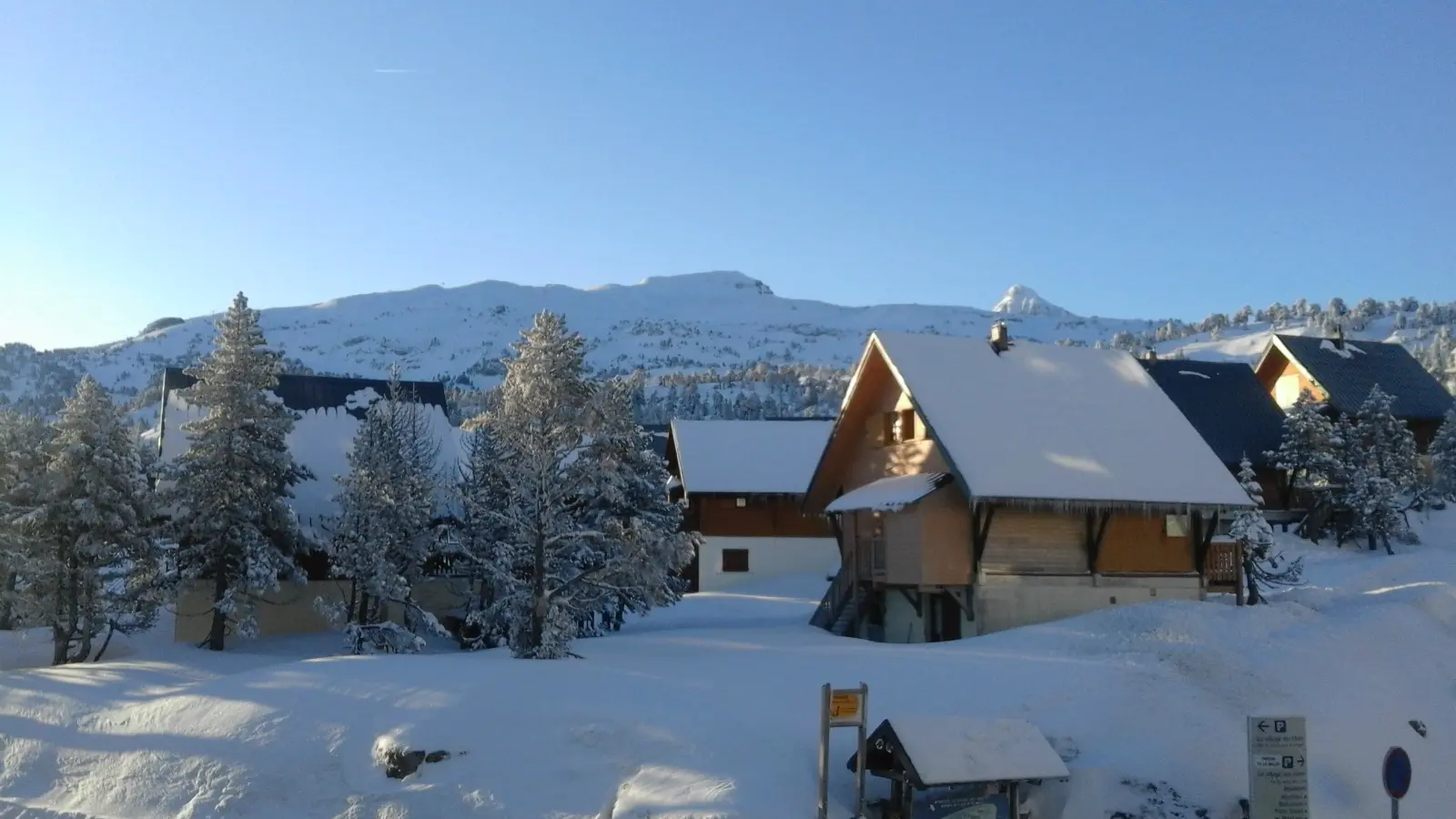 Vue sur les chalets