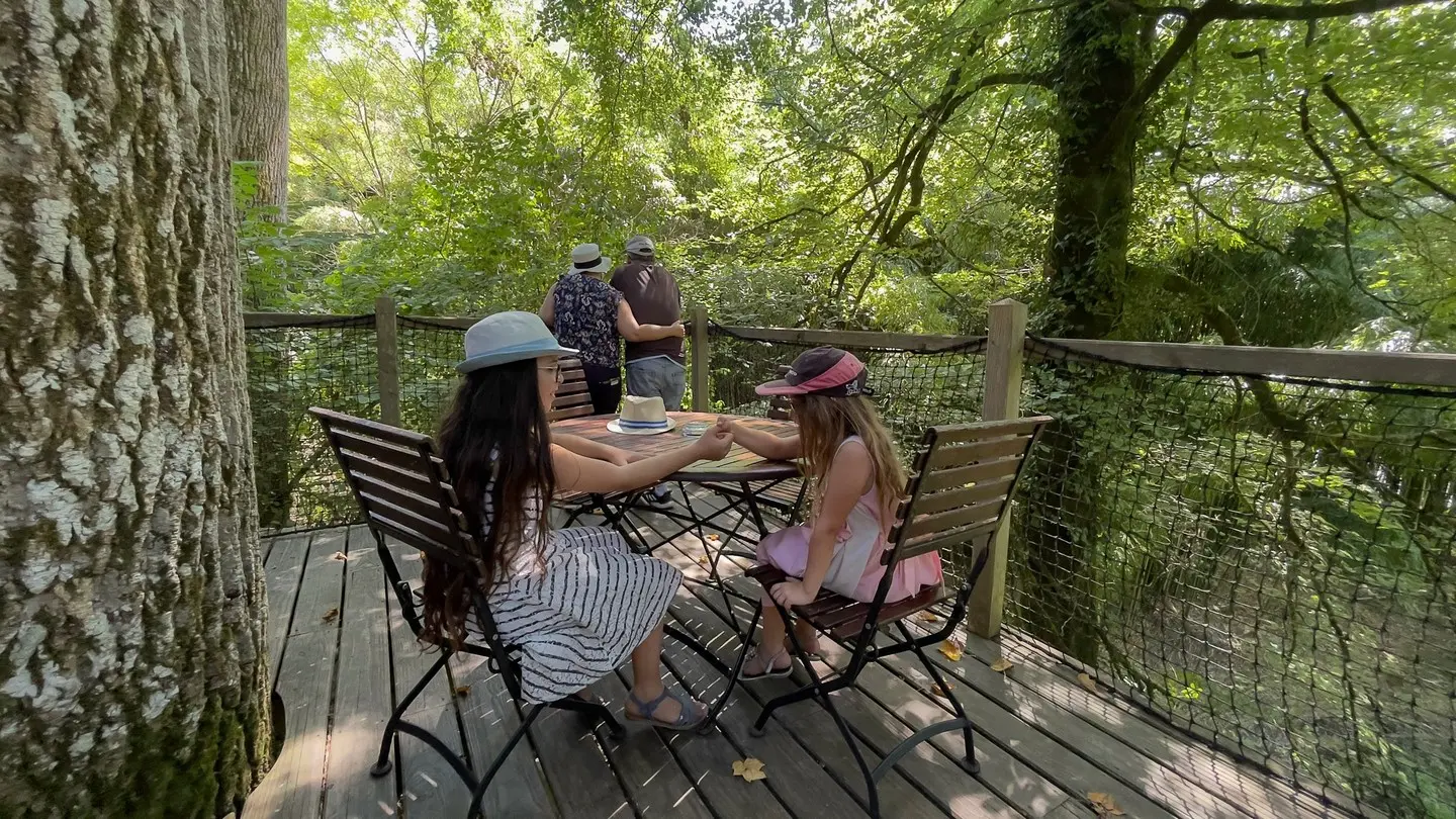Terrasse cabane famille