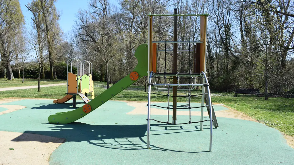 ©CLNT - CASTETS - Aire de jeux Parc du Barrat (4)