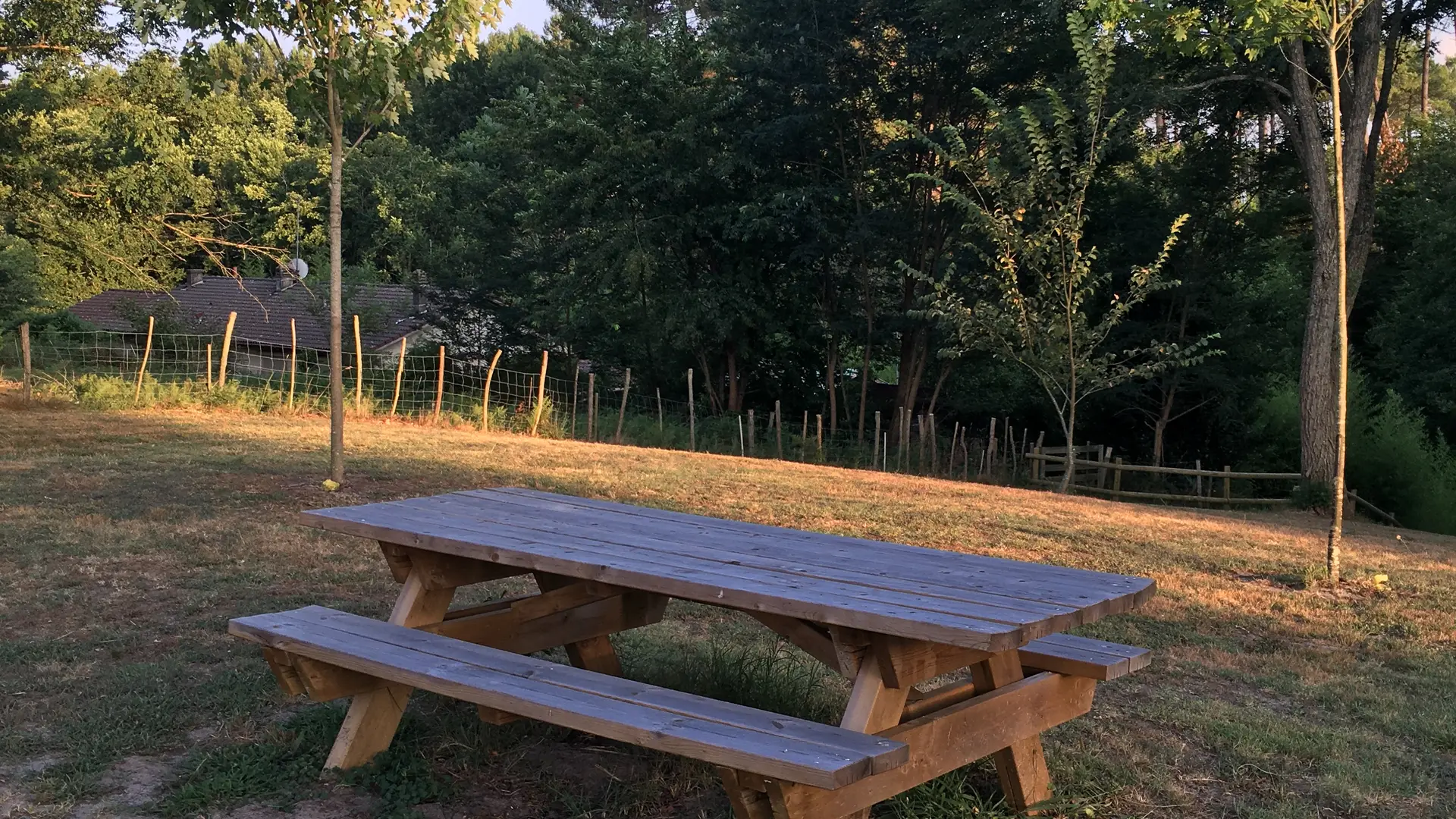 ©FERNANDES Marie - TALLER - Aire de pique-nique cimetière (3)