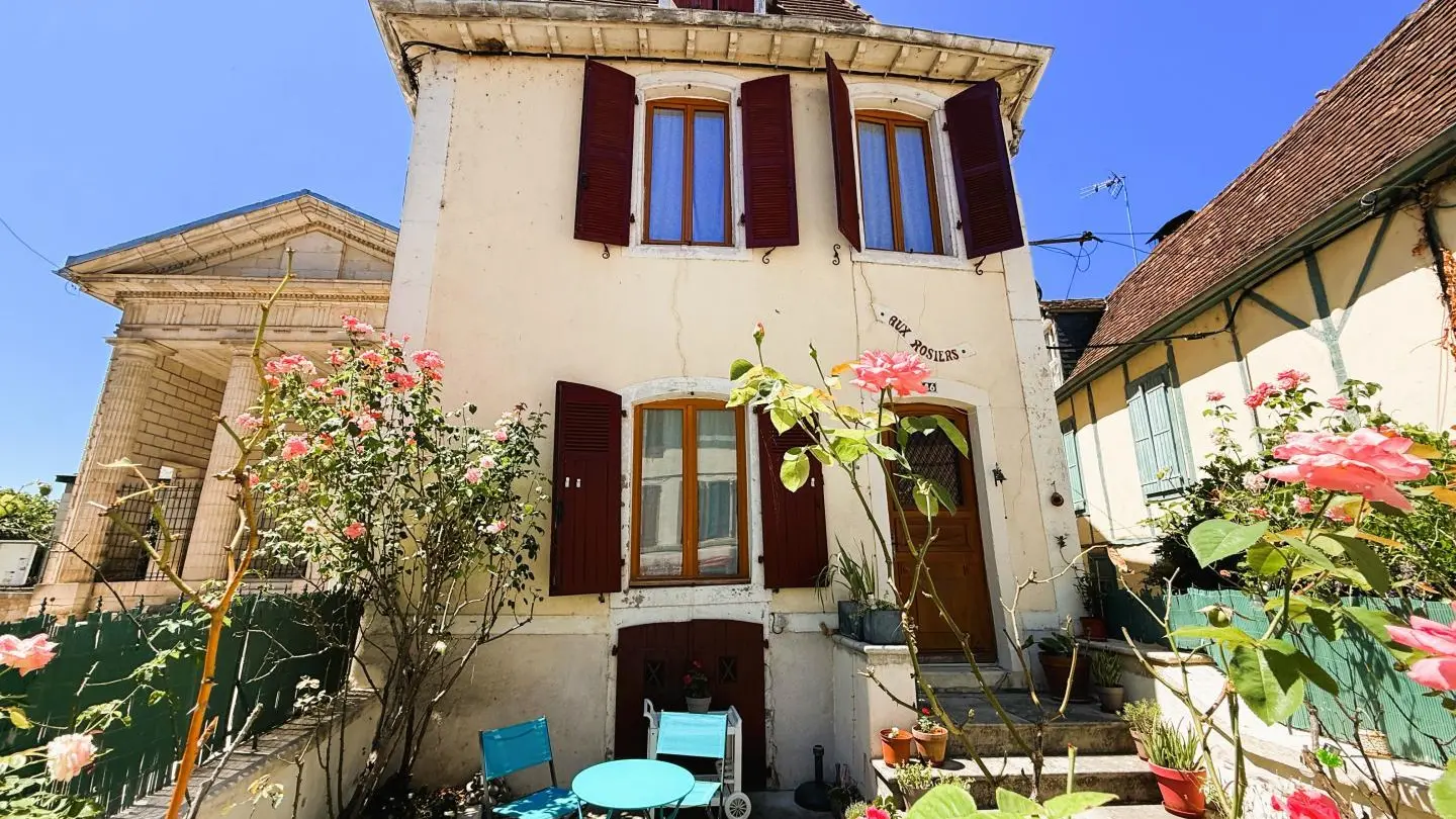 -salies-de-bearn-aux-rosiers-pau-pays-bearn--ref--G422037