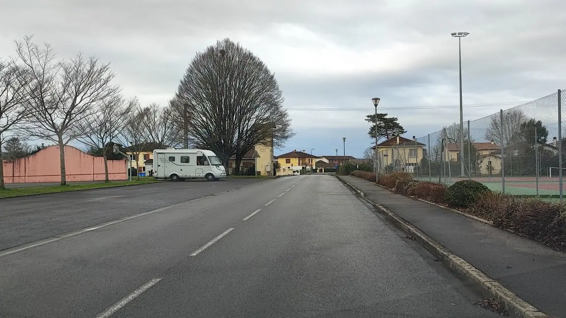 Aire de stationnement pour camping-car