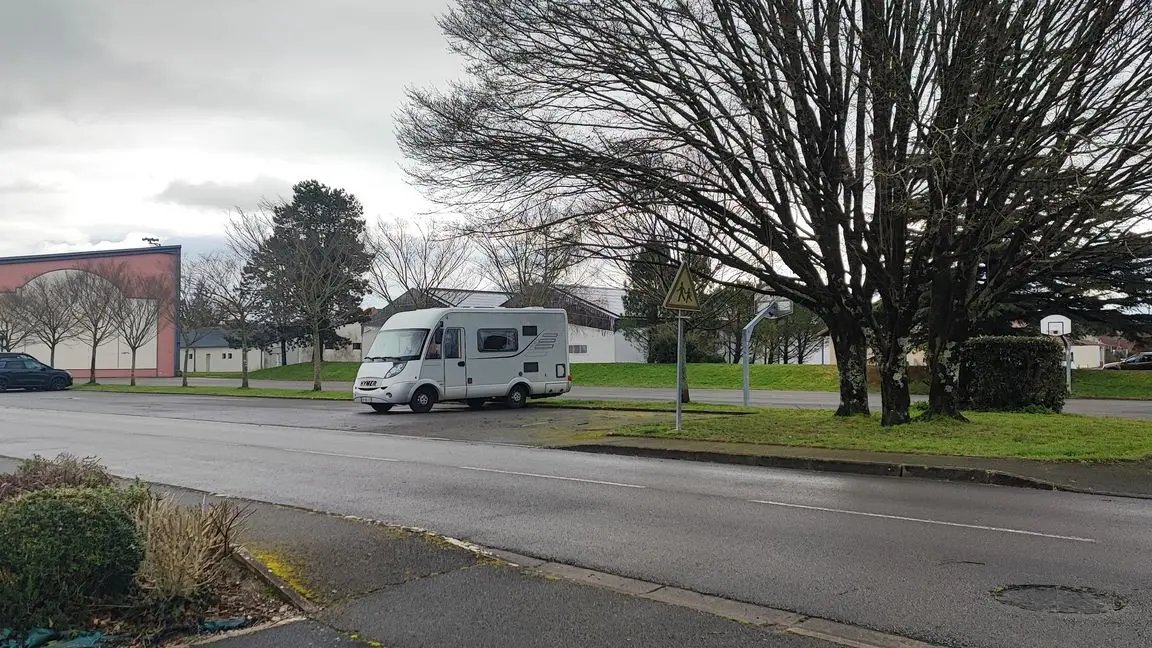 Aire de stationnement pour camping car