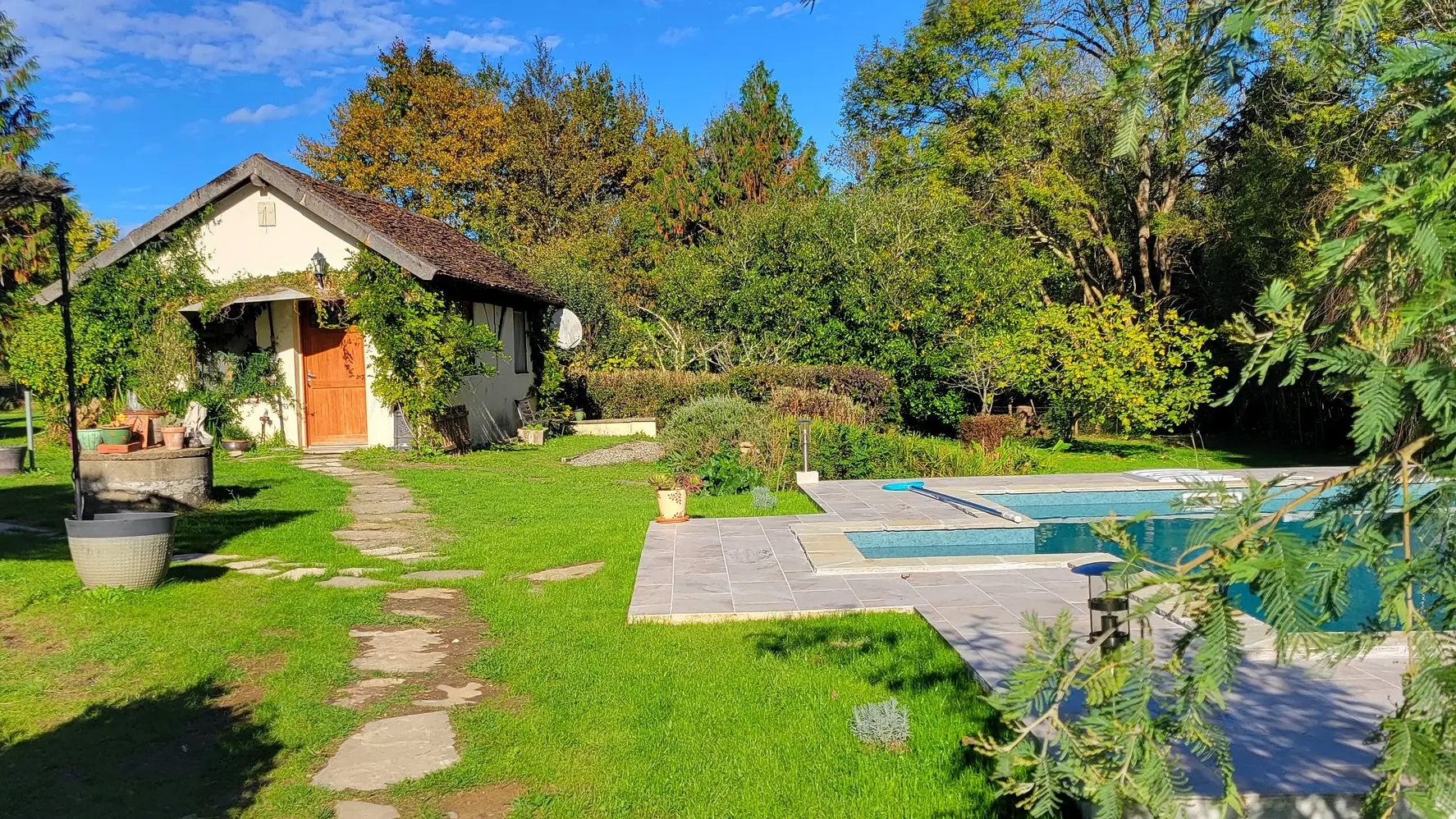 Maisonnette à la campagne