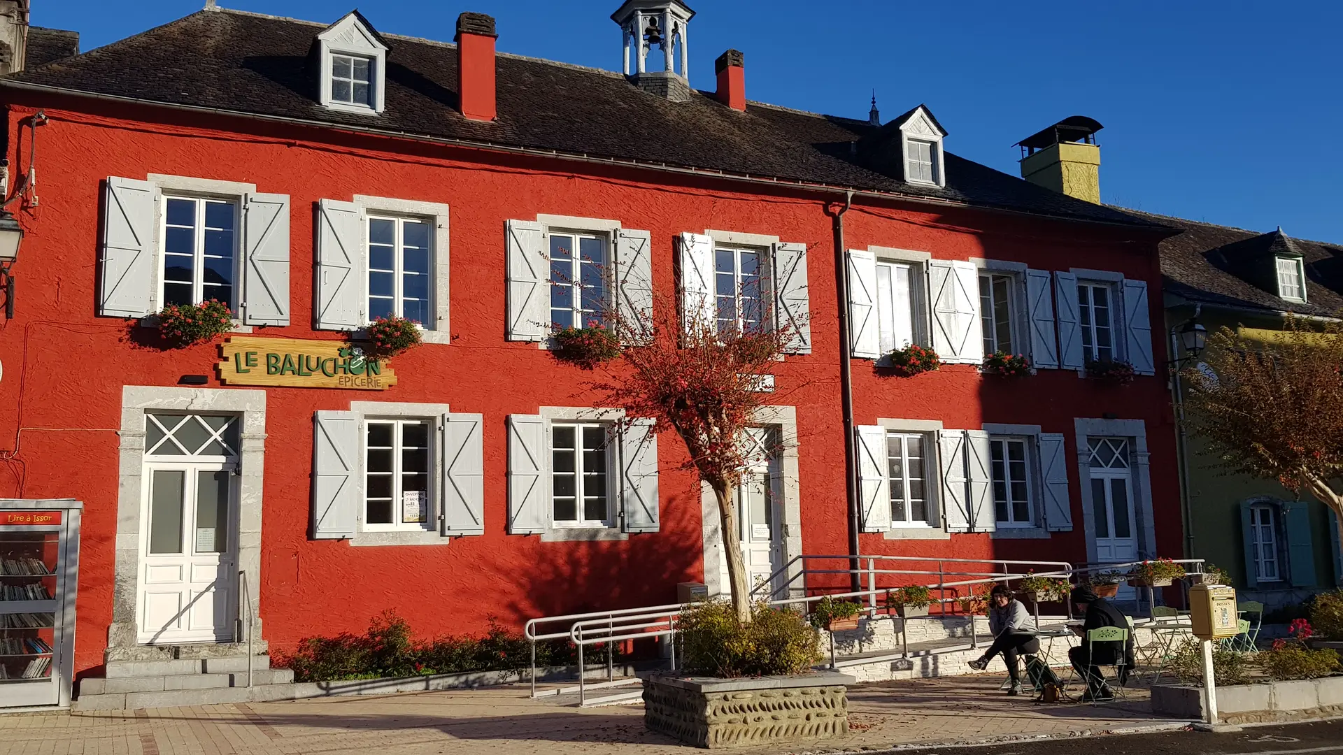 Epicerie Le Baluchon à Issor