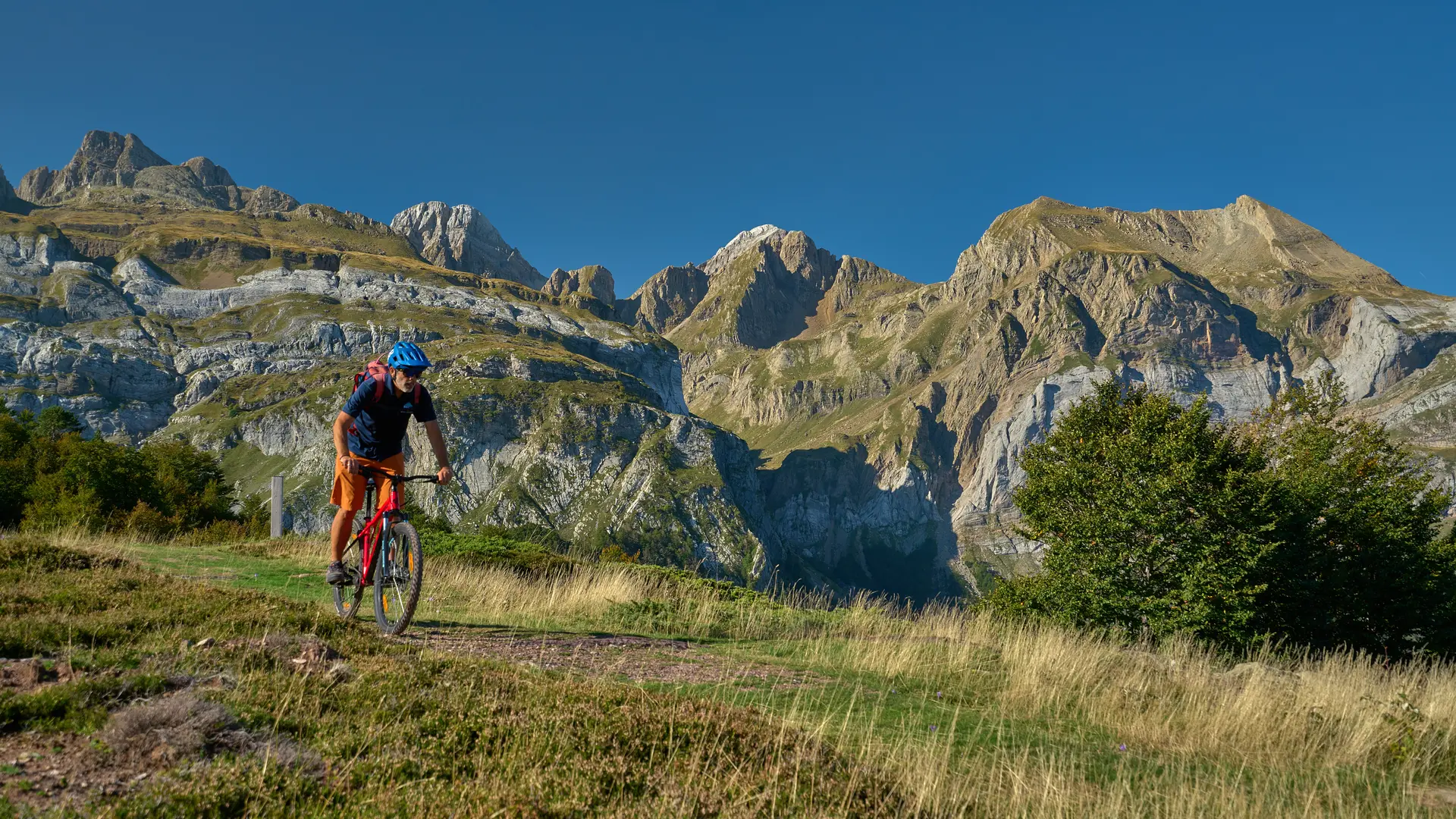 Sortie encadrée en Pyrénées béarnaises, Espace Somport