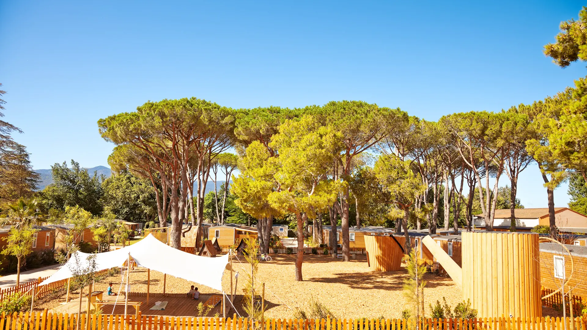 Camping - argeles - le dauphin- cottage 06