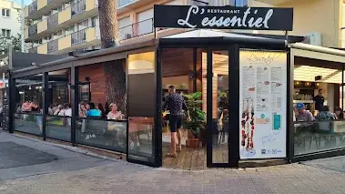 ESSENTIEL