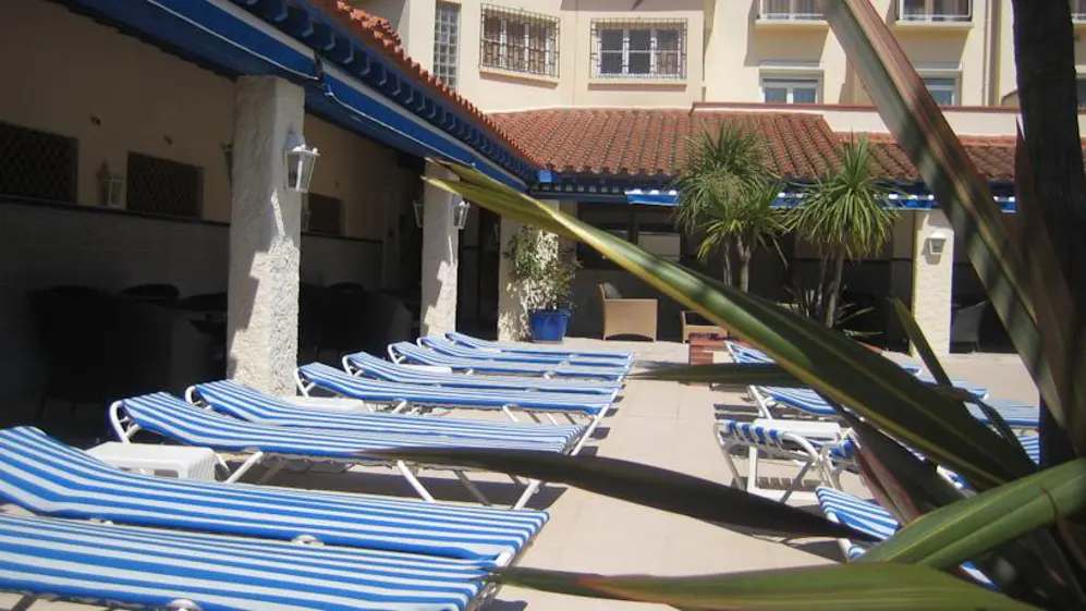 Hotel Plage des Pins solarium