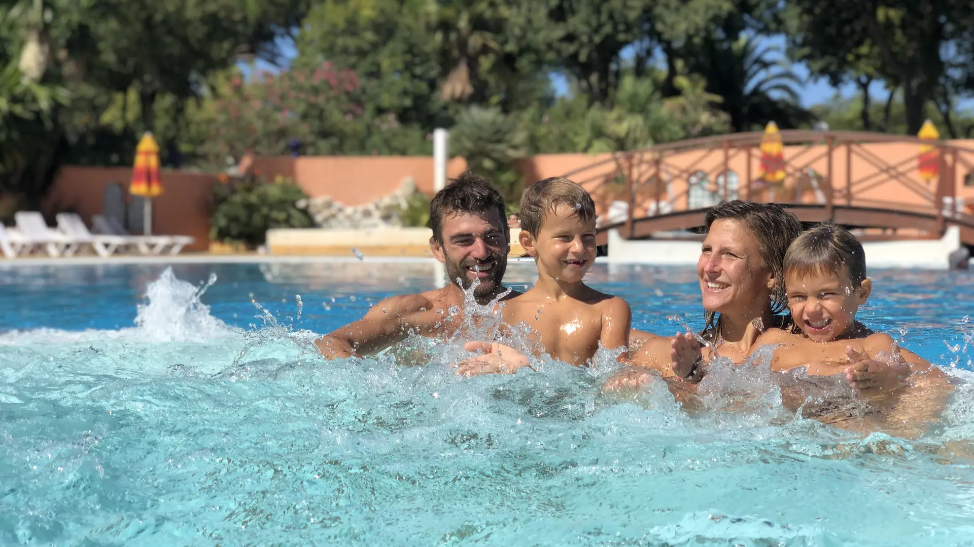 Jacuzzi famille plus