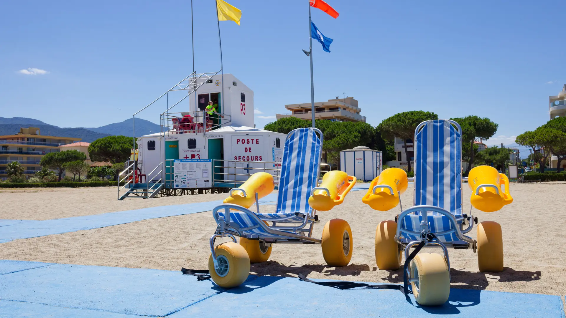 PLAGE DES PINS