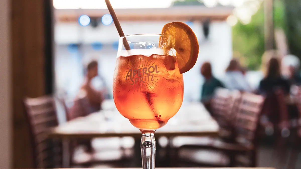 COCKTAIL