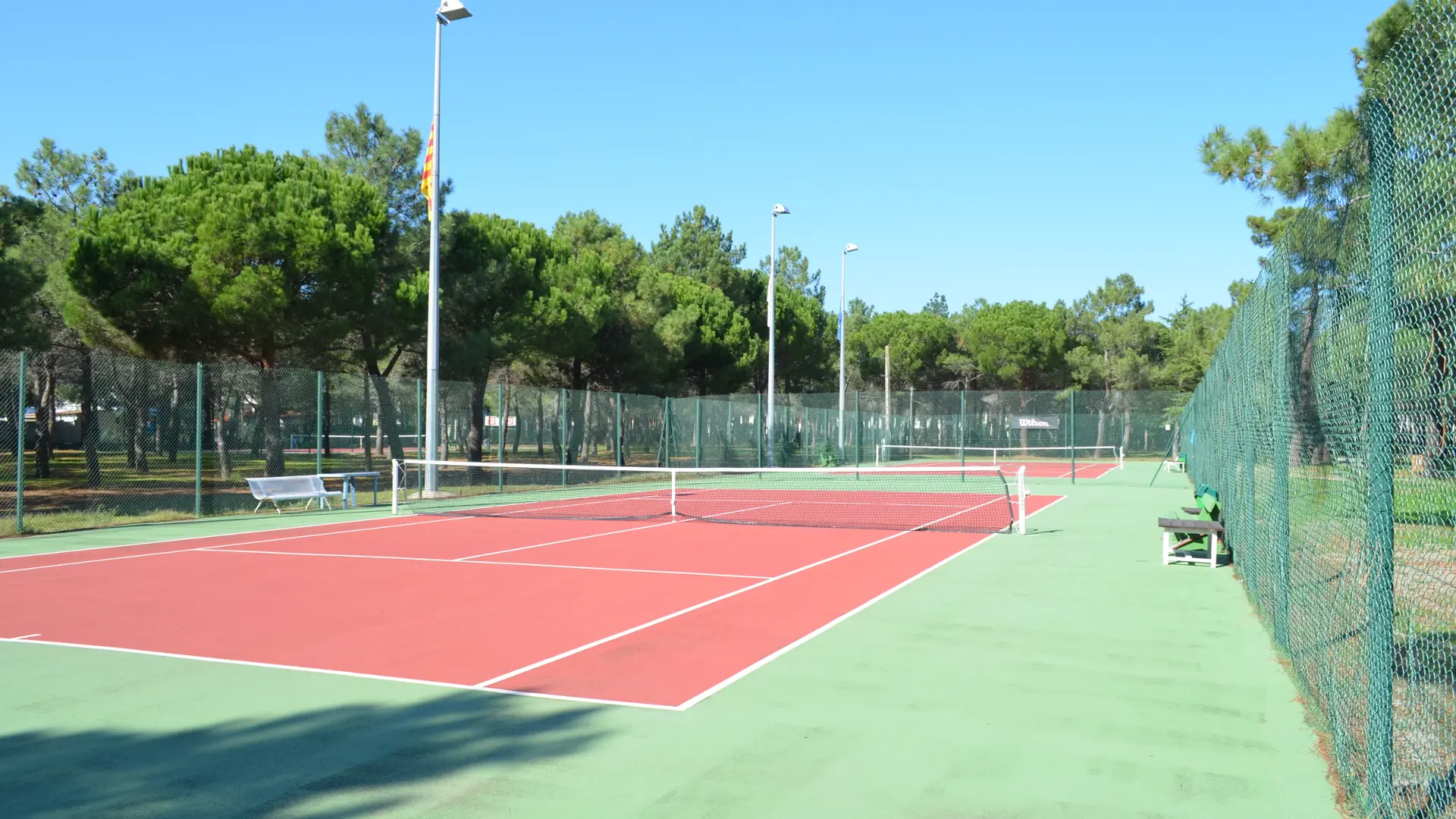 forest_pins_tennis_argeles_2015_2