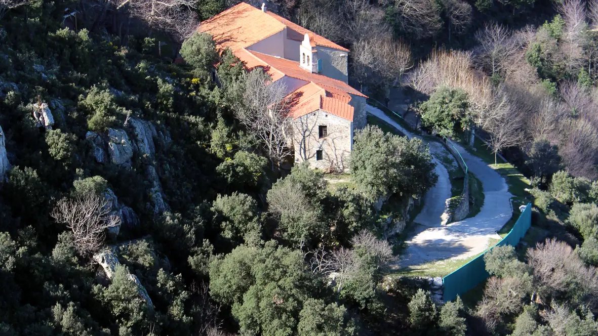 .Argeles rando .ermitage ND du château