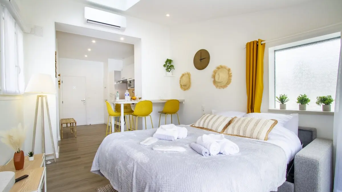 6-meuble-soleil-d-ete-chalons-en-champagne-min