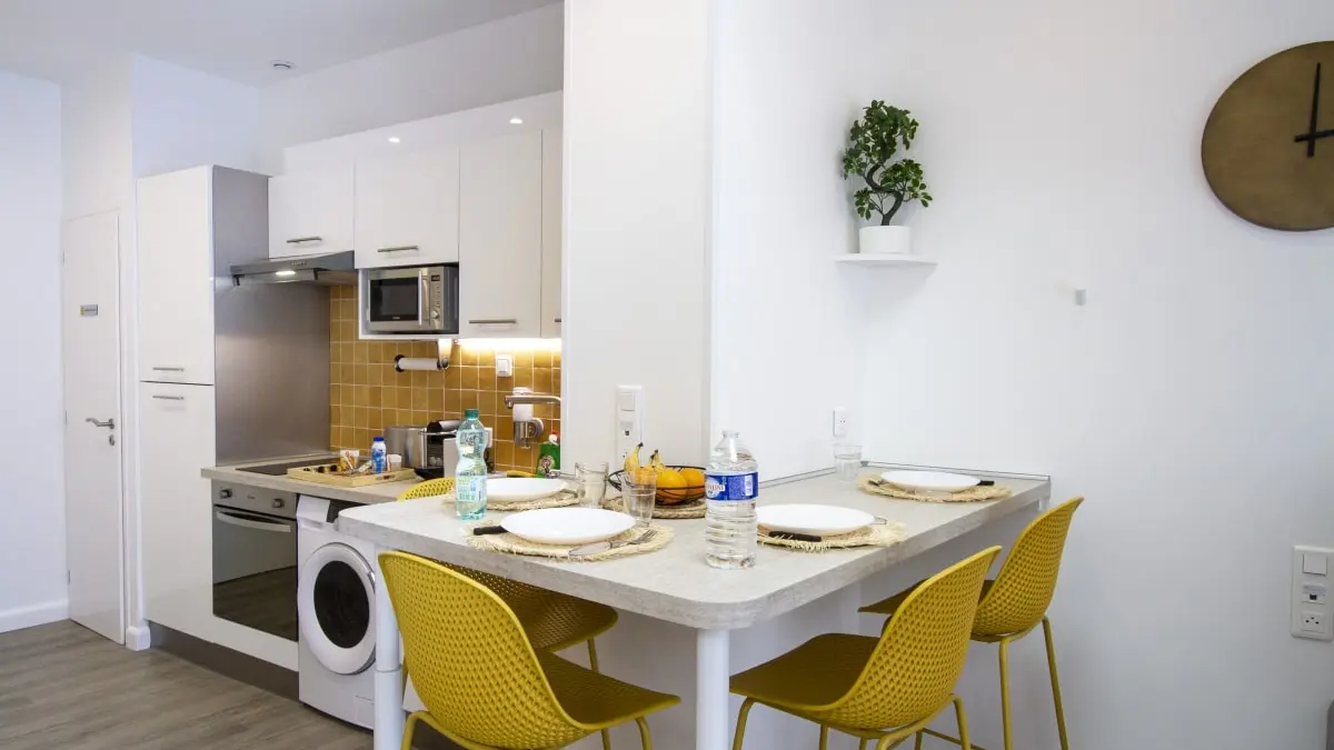 3-meuble-soleil-d-ete-chalons-en-champagne-min