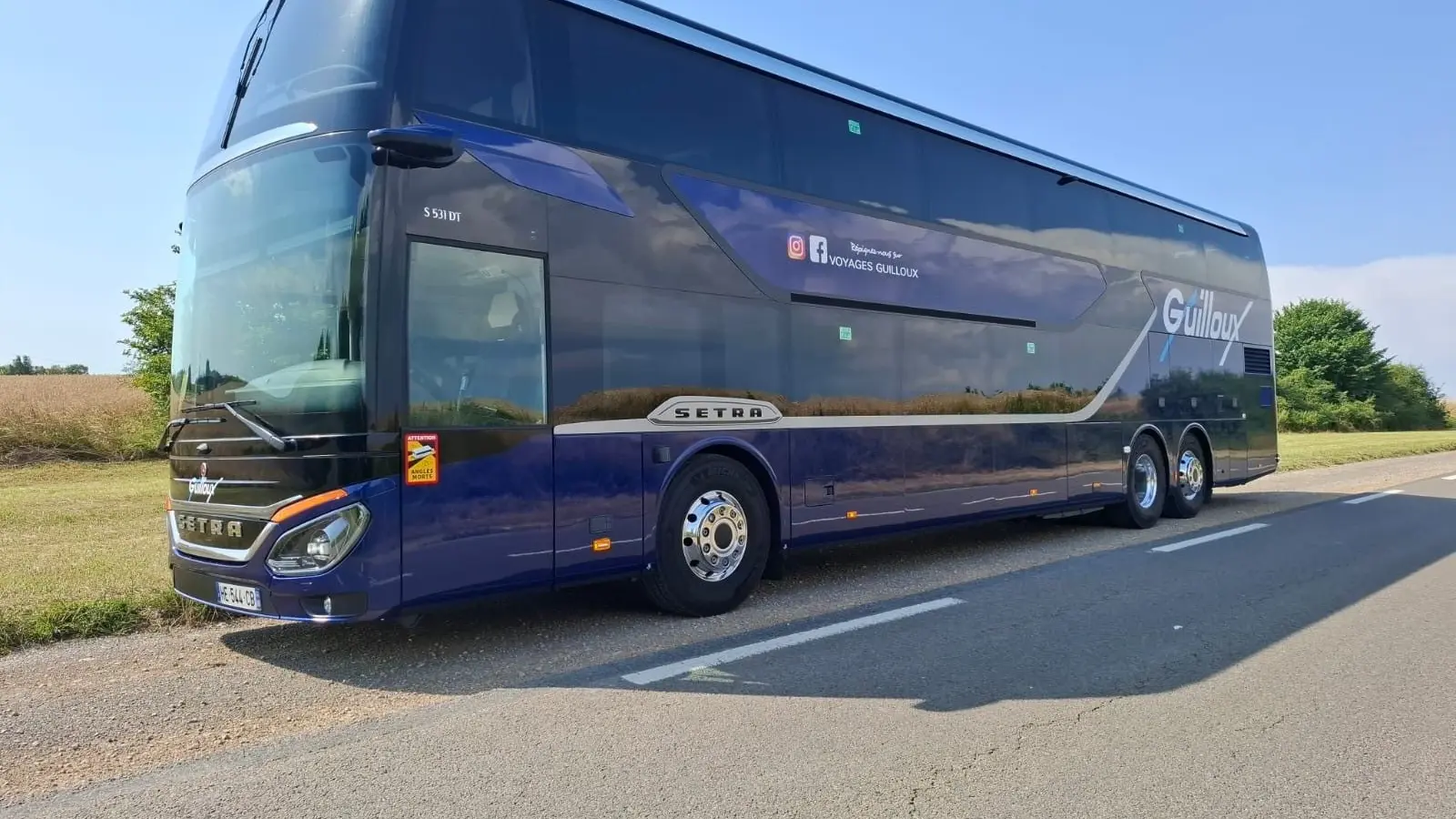 voyages-guilloux-car-de-tourisme