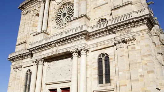 cathedrale-saint-etienne-chalons-en-champagne-facade