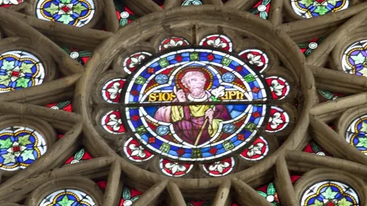 cathedrale-saint-etienne-chalons-en-champagne-vitraux-couleur