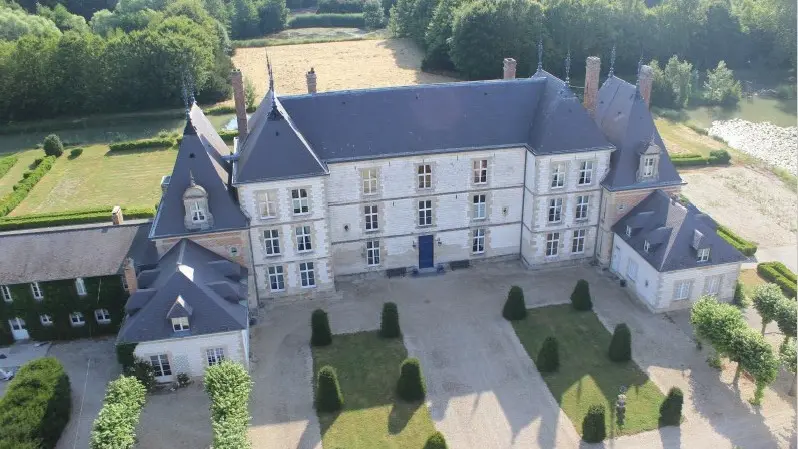chateau-de-vitry-la-ville-aerien-2