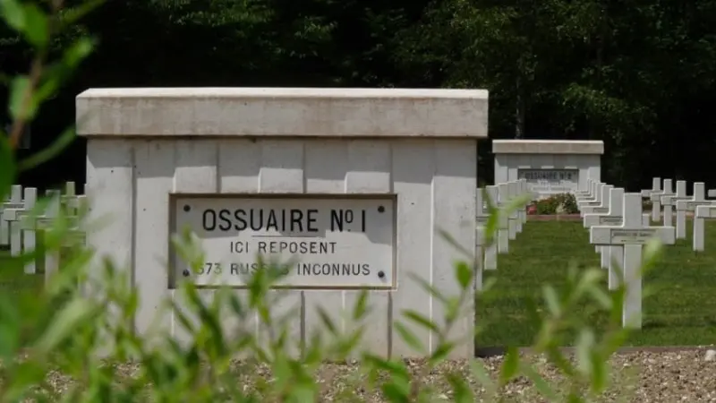 chapelle-cimetière-saint-hilaire-le-grand-marne-14-18-ossuaire