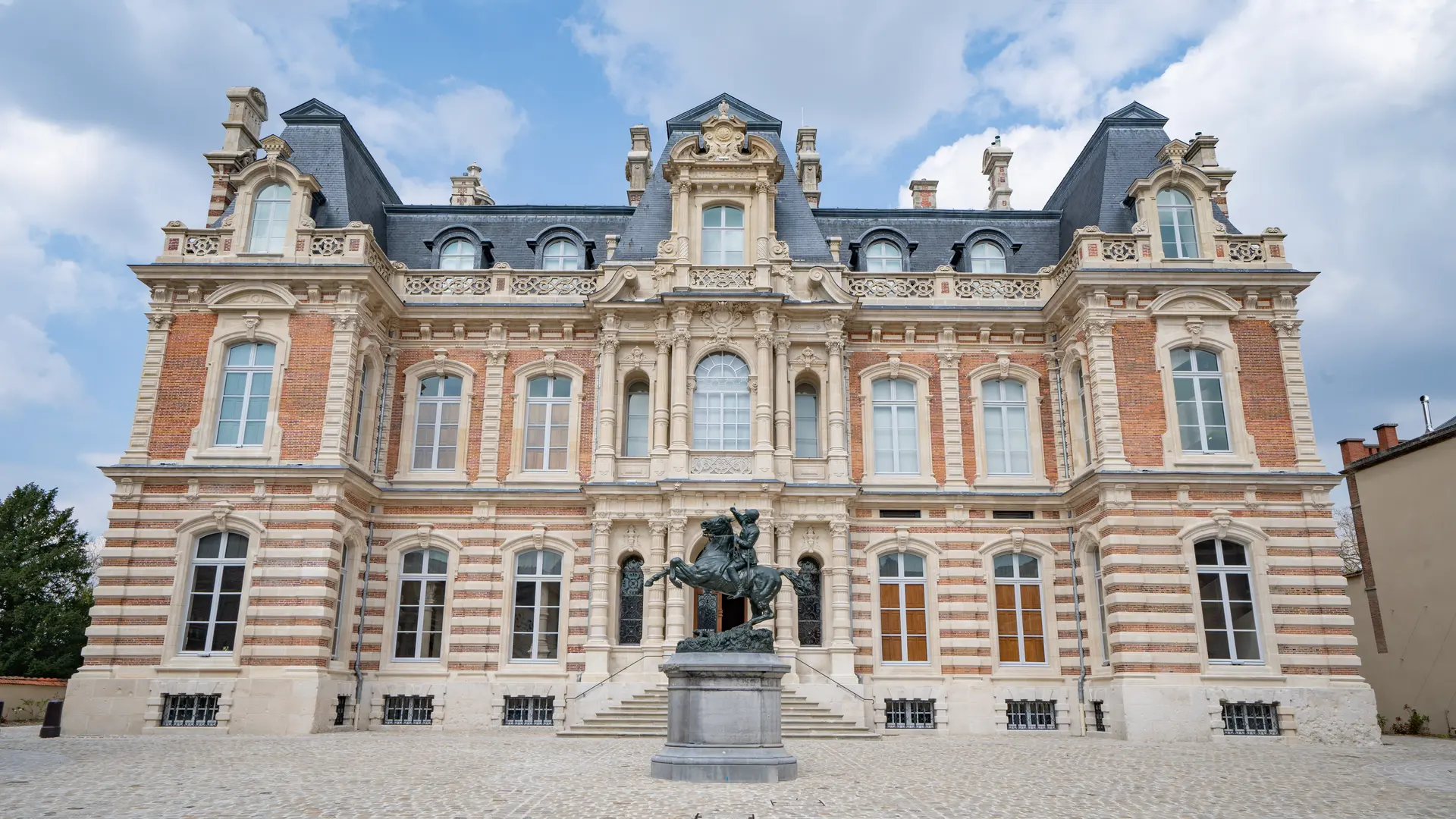 façade château (c)Ville Epernay (7)