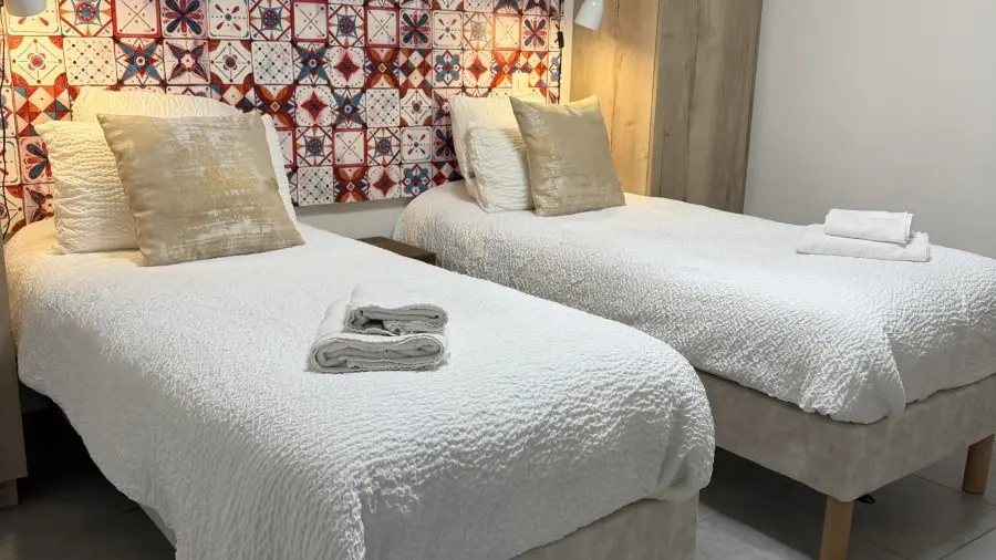 gite-la-belle-prise-matougues-chambre-2