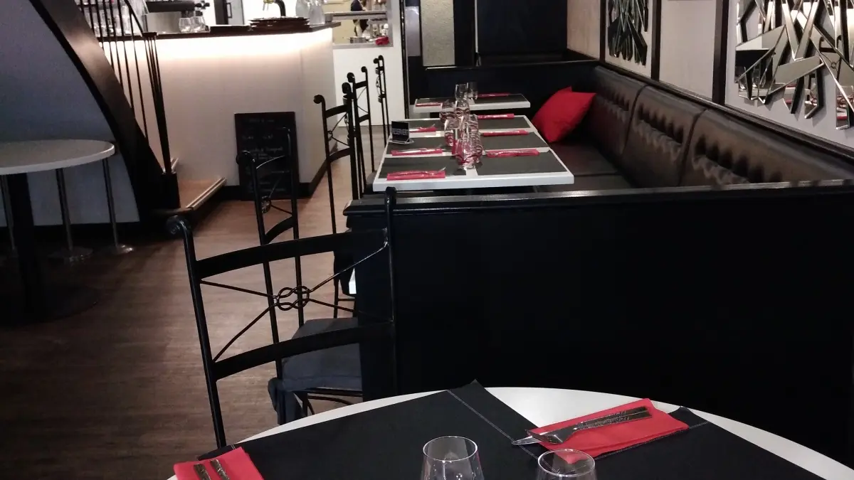 les-sarments-salle-rez-de-chaussee