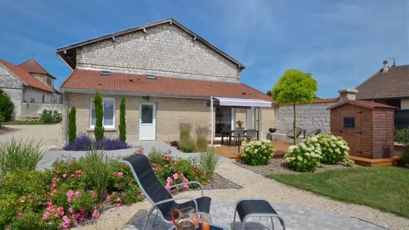 pause-campagne-saint-gibrien-1