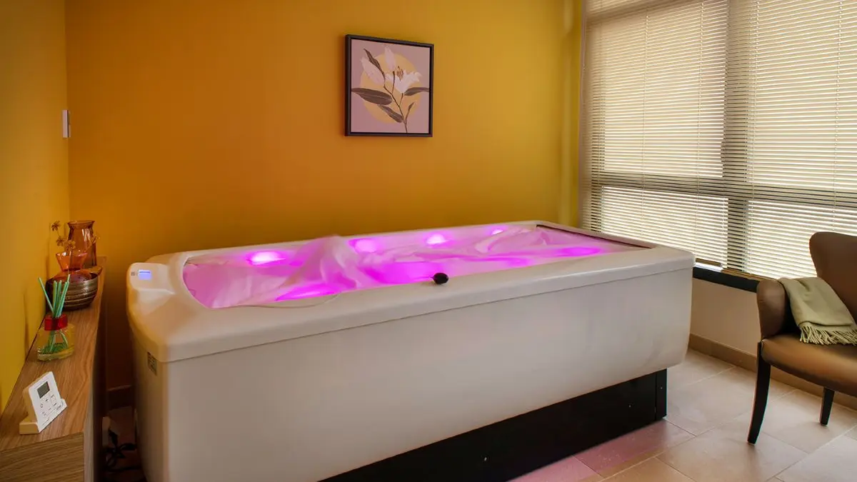 residence-domitys-chalons-en-champagne-jacuzzi