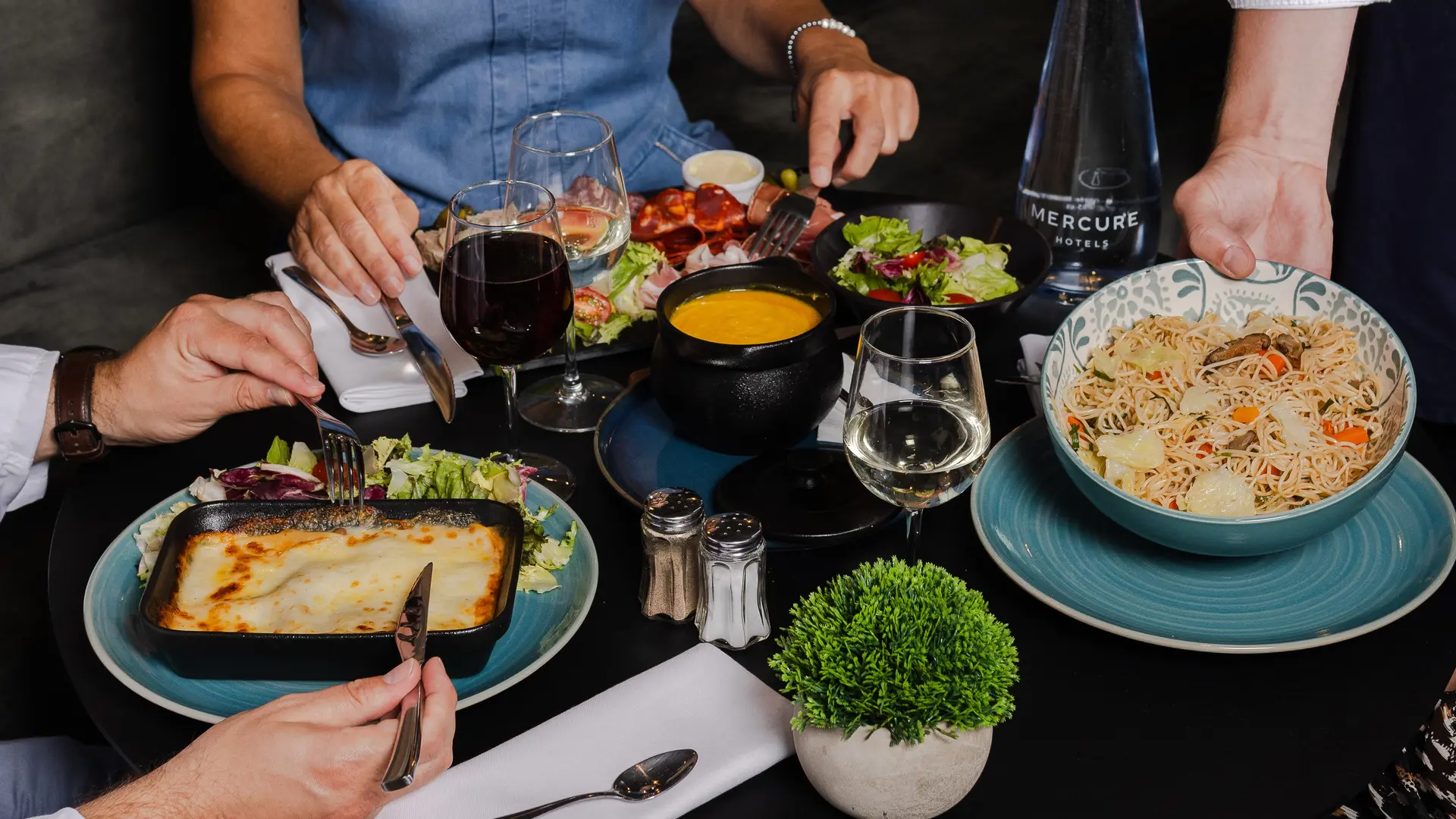 5 Mercure Valenciennes_restaurant