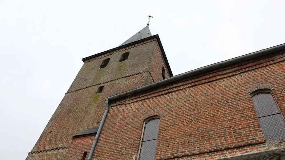 Eglise fortifiée < Sorbais < Thiérache < Aisne < Picardie < Hauts de France