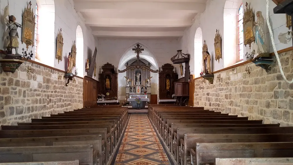 Église fortifiée Saint Nicolas < Englancourt < Thiérache < Hauts-de-France