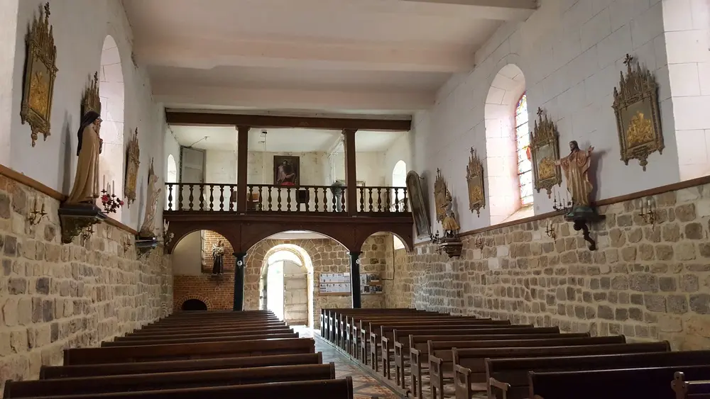 Église fortifiée Saint Nicolas < Englancourt < Thiérache < Hauts-de-France