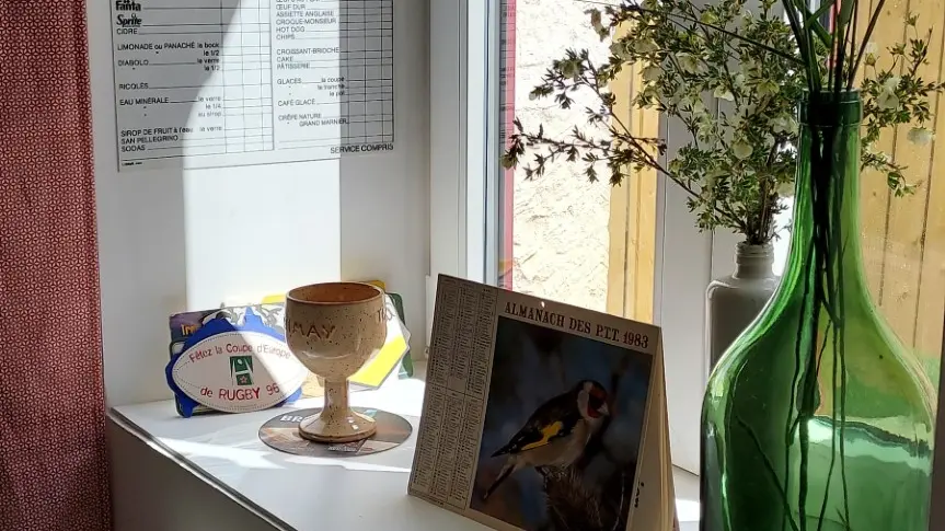 Au Café des Souvenirs