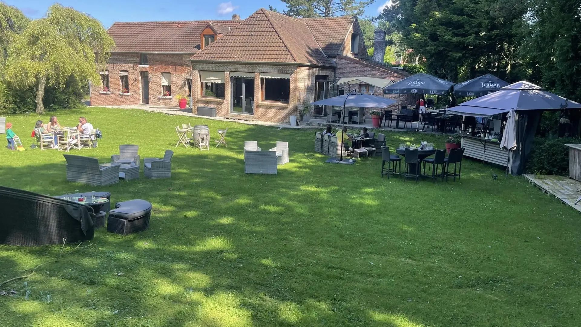 unico-cote-jardin-sebourg-cor