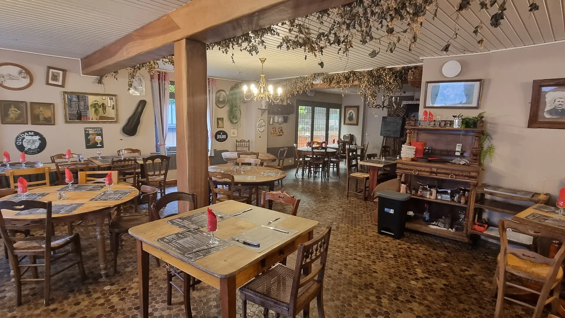 ChezMonVieux–Salle1_ChezMonVieux