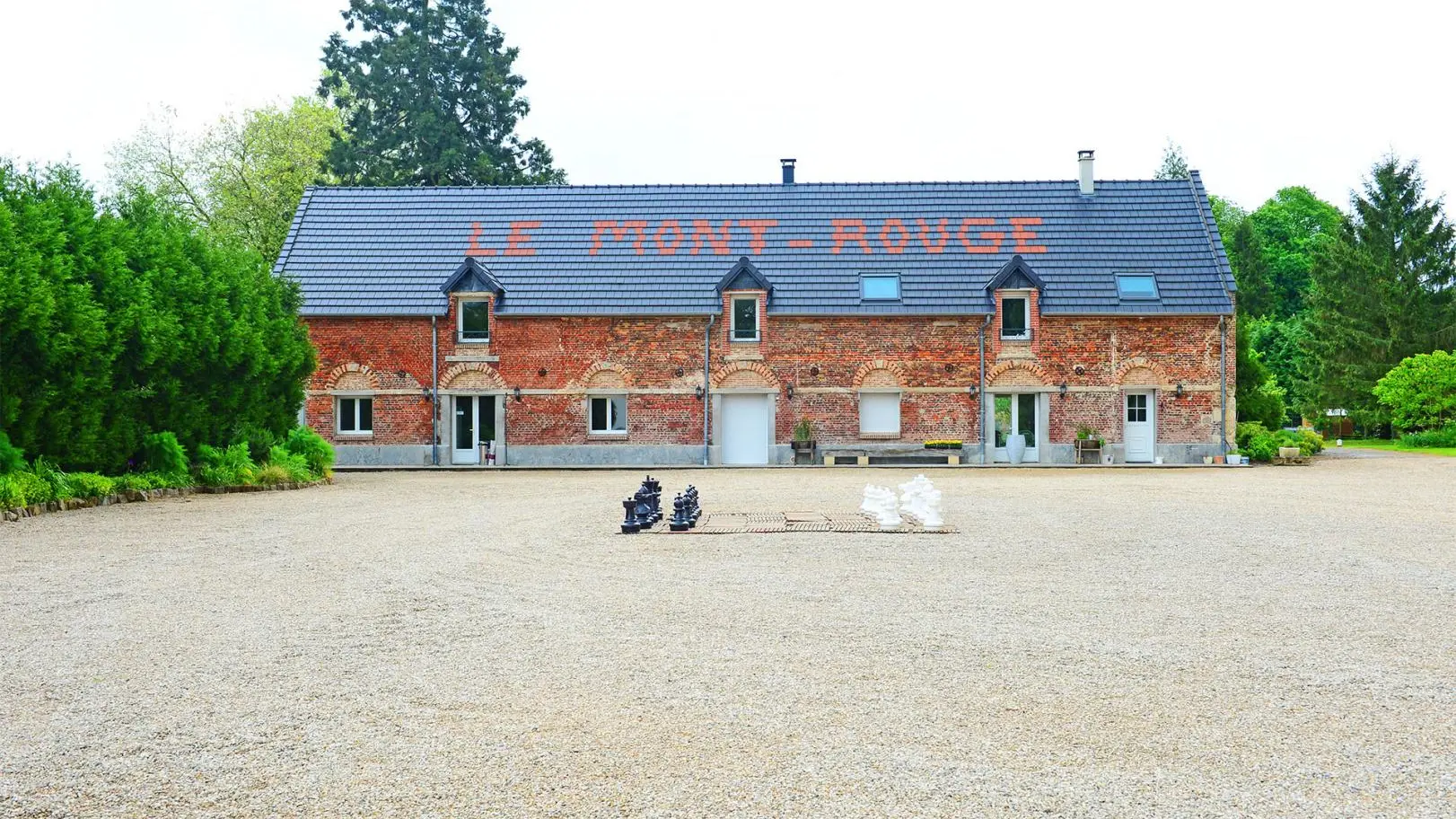 ROGECOURT La Longère