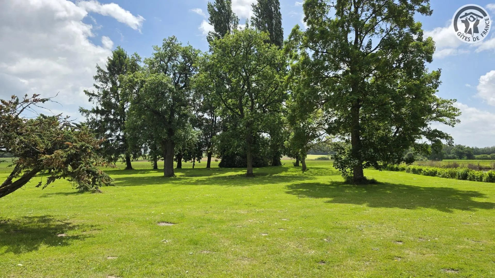 BEUVARDES Gîte du Chêne