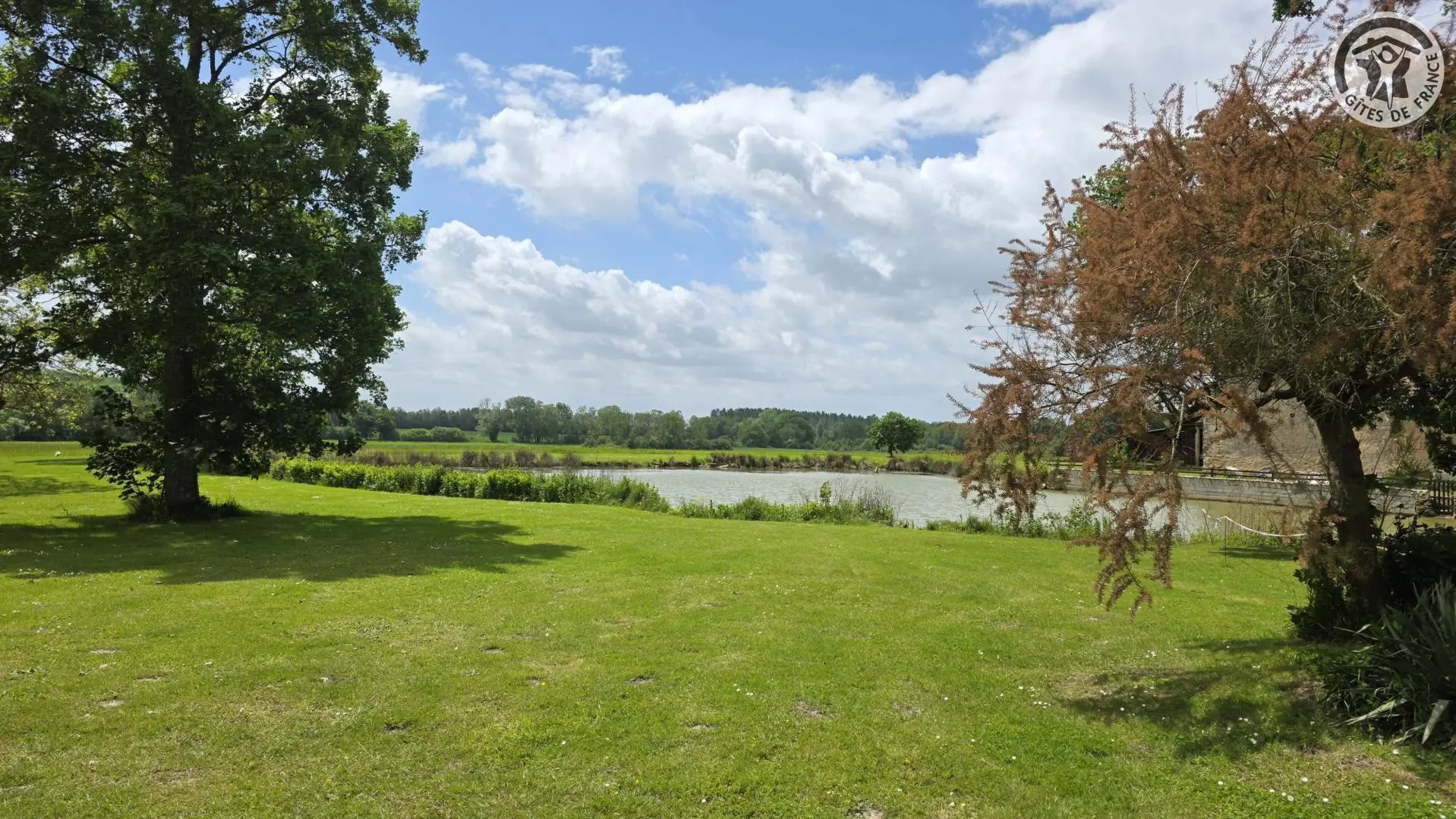 BEUVARDES Gîte du Chêne