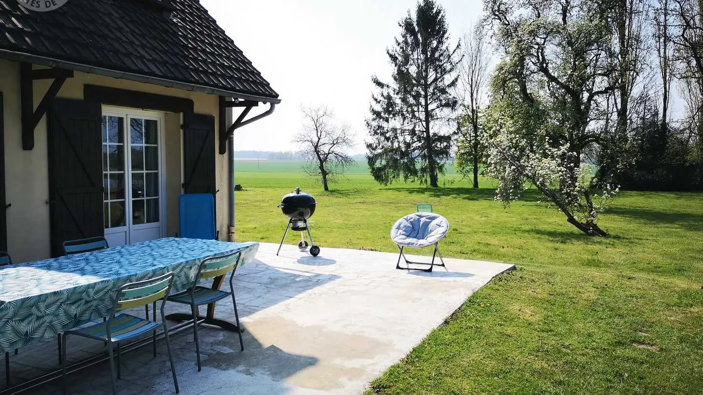 BEUVARDES Gîte du Chêne
