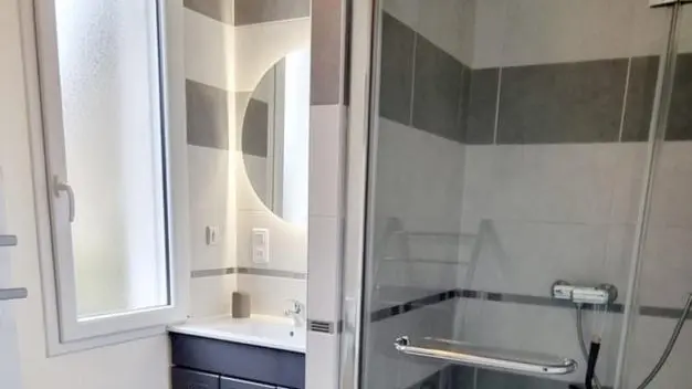 BASSOLES AULERS Maison blanche